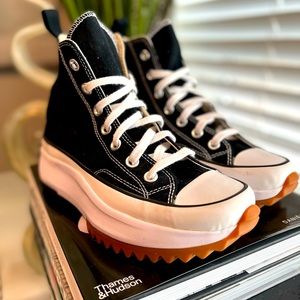 Converse Run Star Hike High Top Women’s Runner Size 6.5 ⭐️ NEVER WORN!